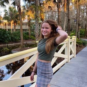 Meet your Posher, Brooke